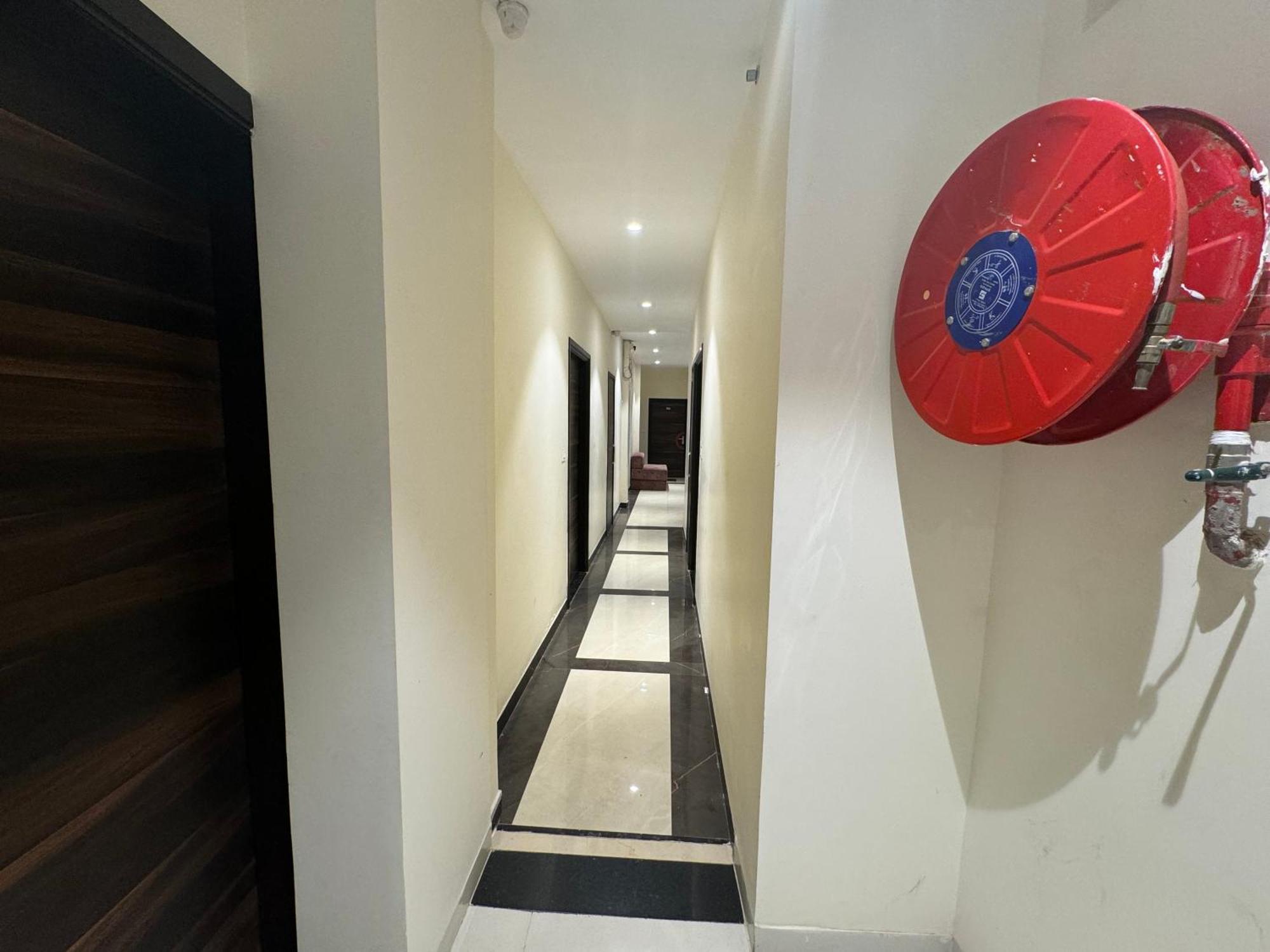 Hotel Heaven View - 50M From Golden Temple Amritsar Esterno foto