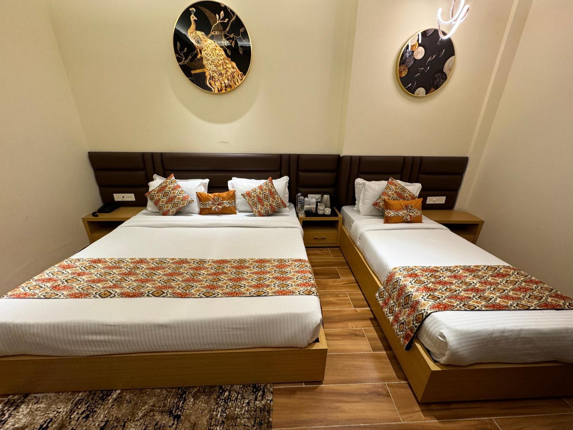 Hotel Heaven View - 50M From Golden Temple Amritsar Esterno foto