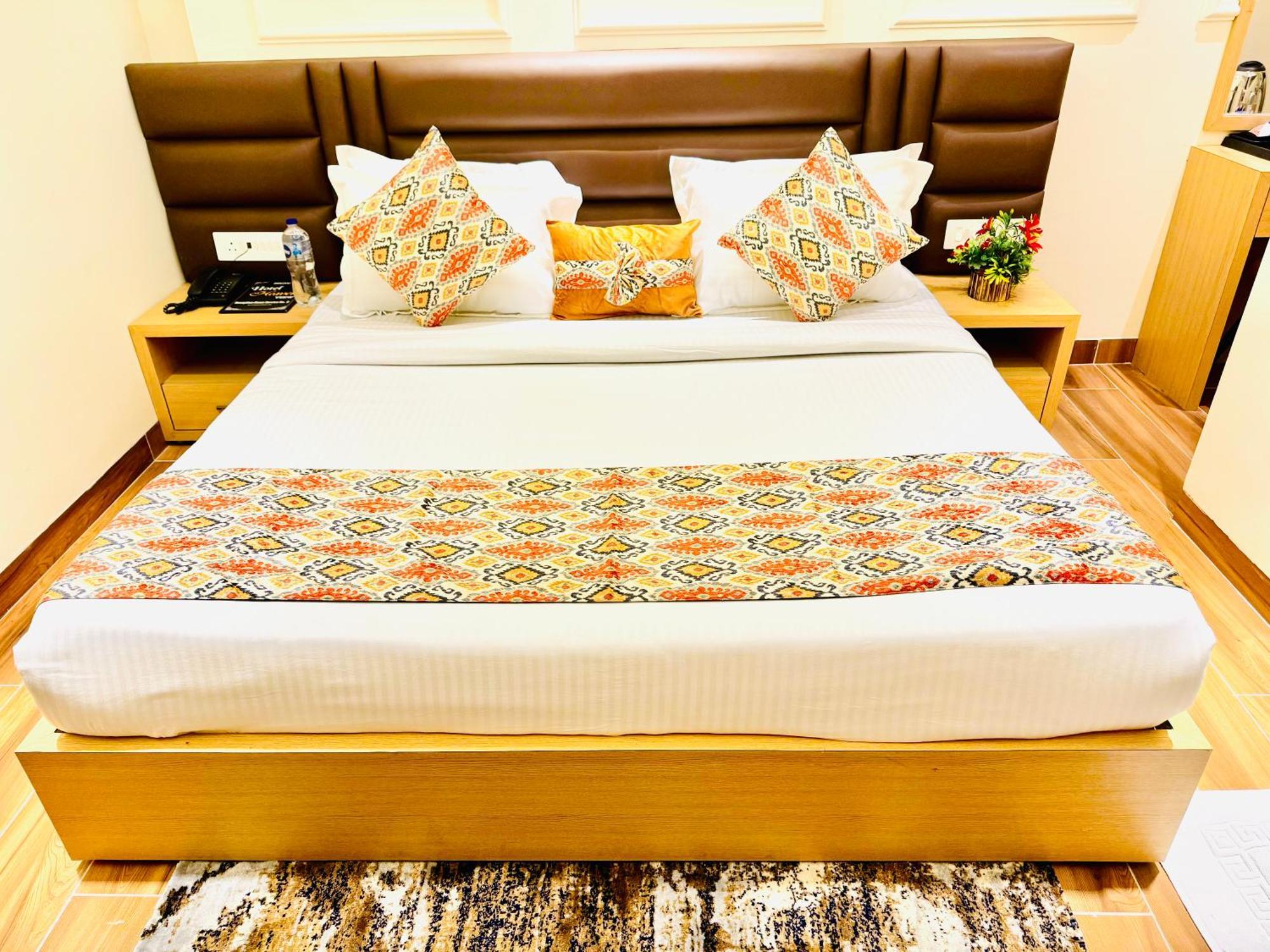 Hotel Heaven View - 50M From Golden Temple Amritsar Esterno foto