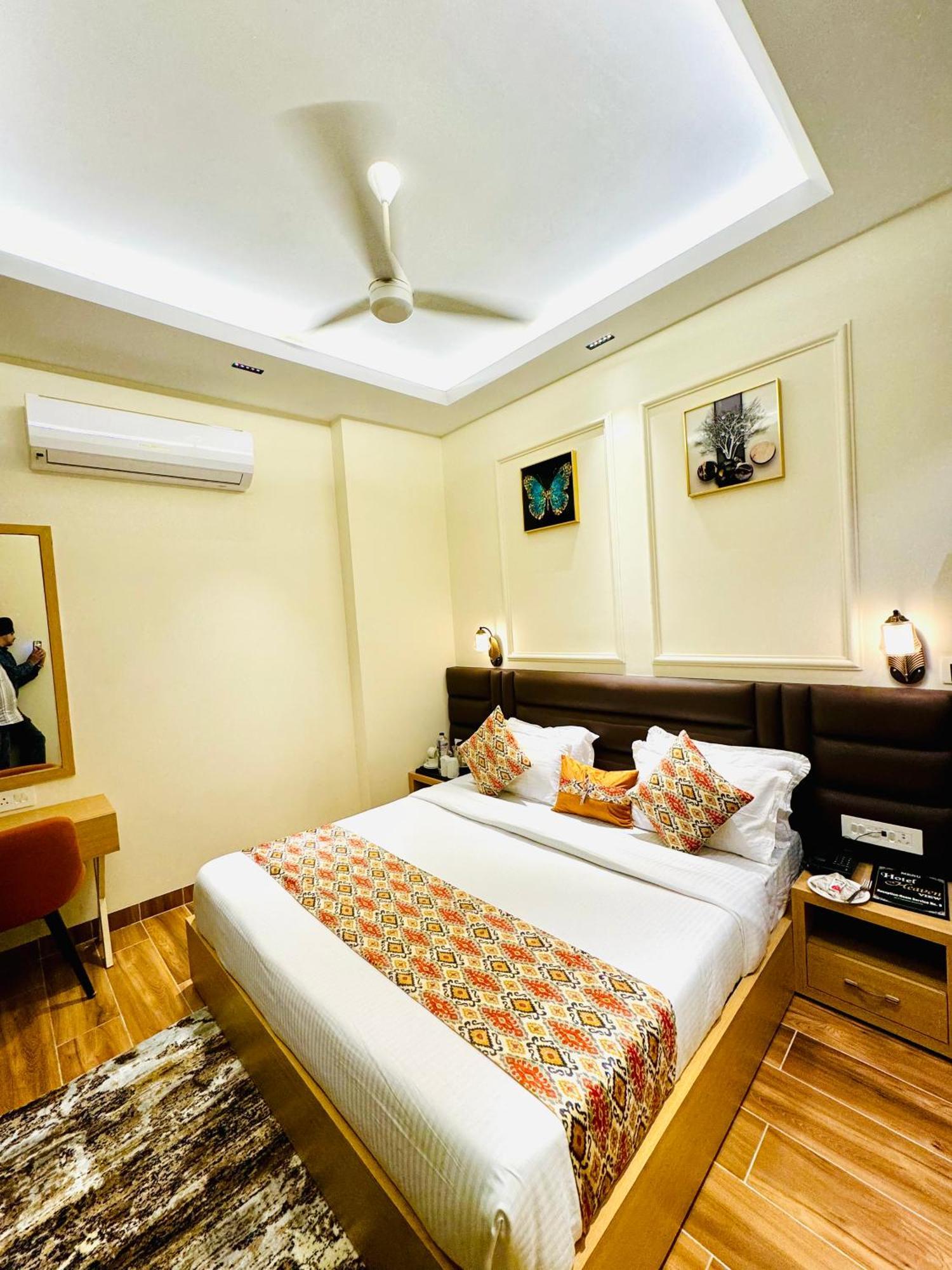 Hotel Heaven View - 50M From Golden Temple Amritsar Esterno foto