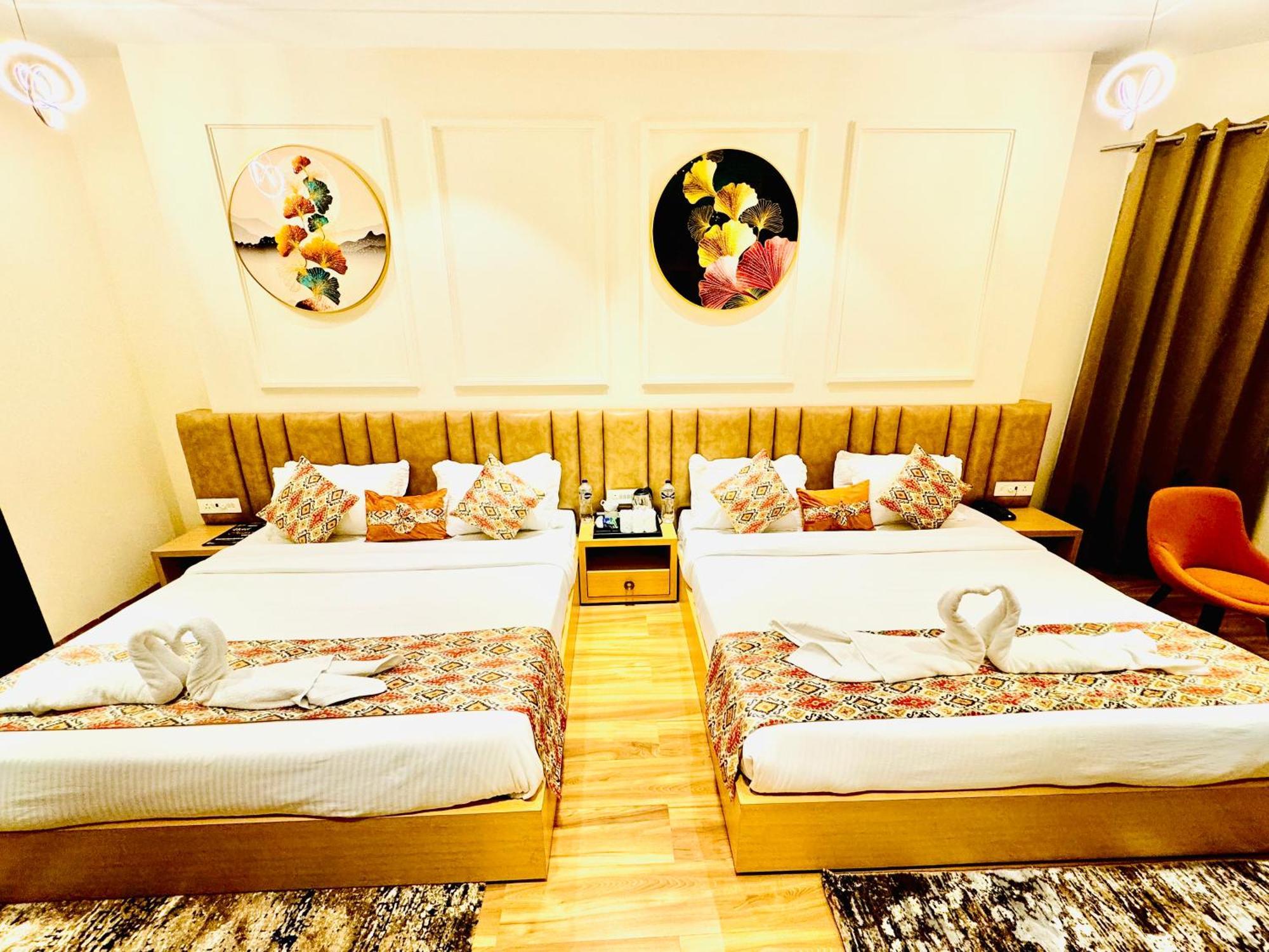 Hotel Heaven View - 50M From Golden Temple Amritsar Esterno foto